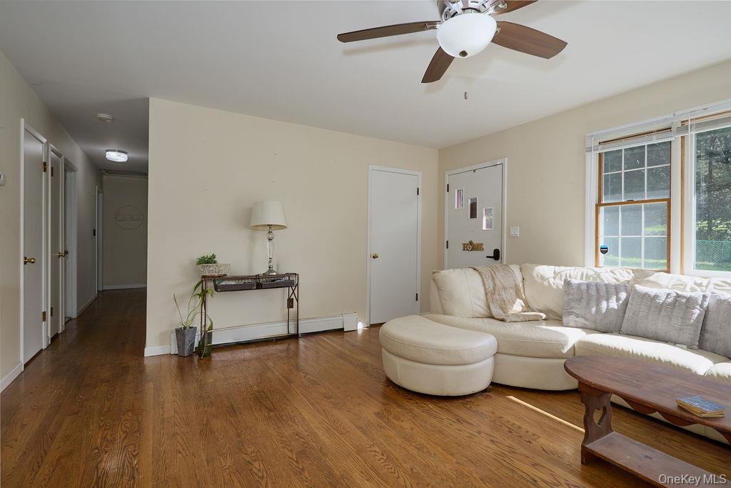 7 Pine Road – For Sale photo 5