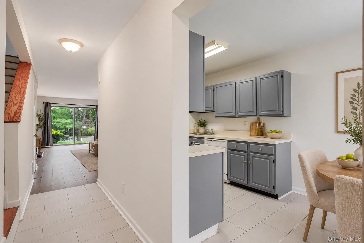 12 Country Place – For Sale photo 8
