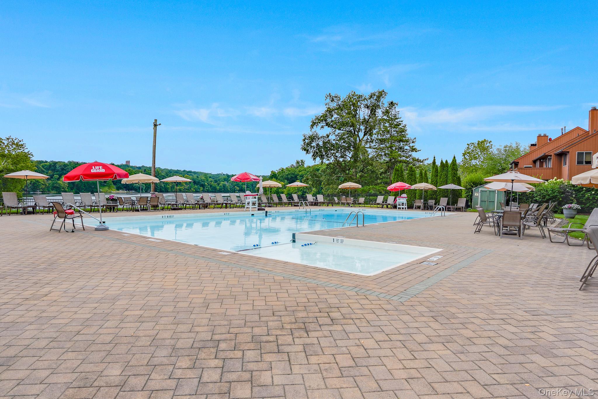 12 Country Place – For Sale photo 15