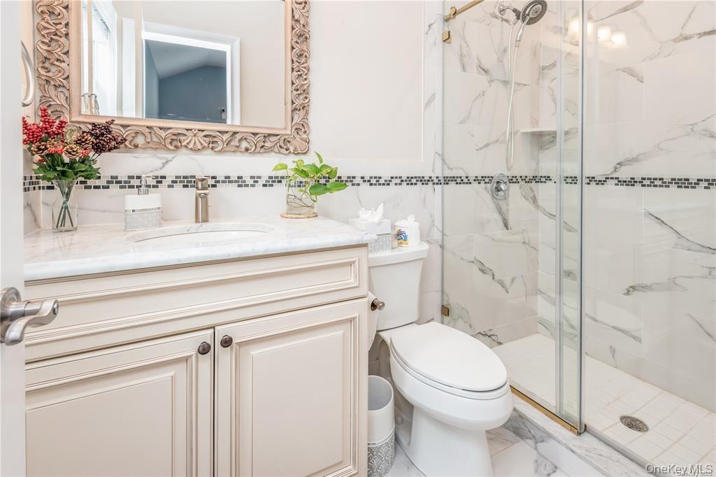 45 Meeting Lane – For Sale photo 18