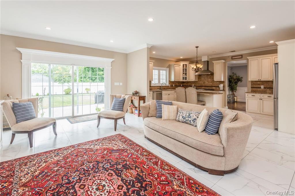 45 Meeting Lane – For Sale photo 14