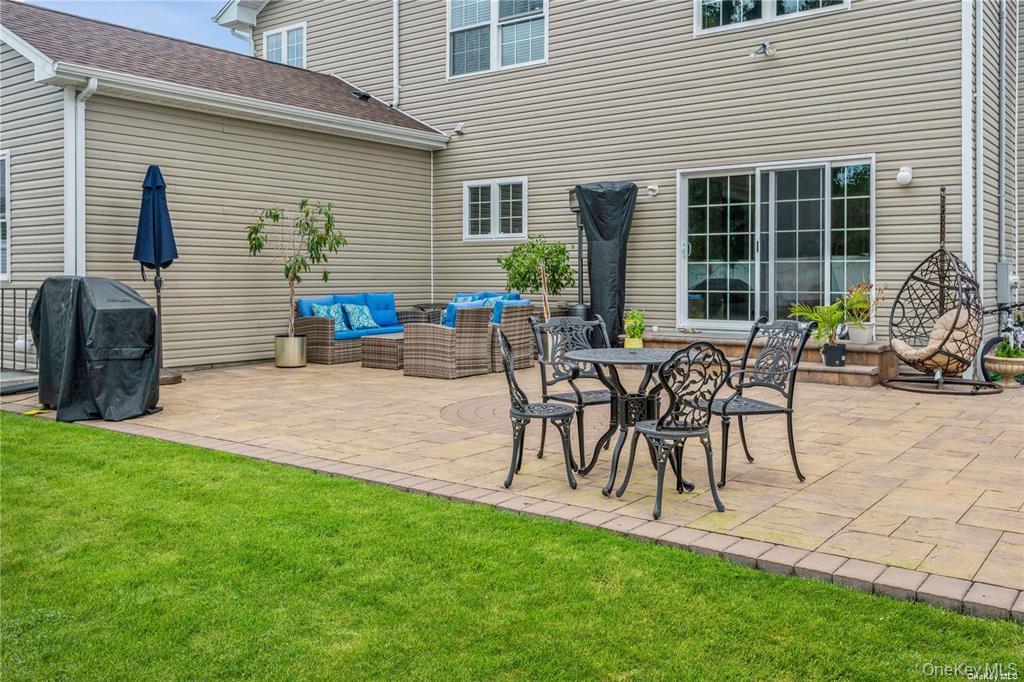 45 Meeting Lane – For Sale photo 34