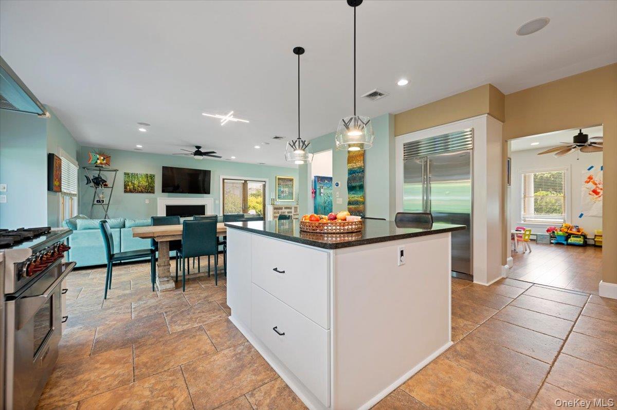 2064 Pacific Boulevard – For Sale photo 14