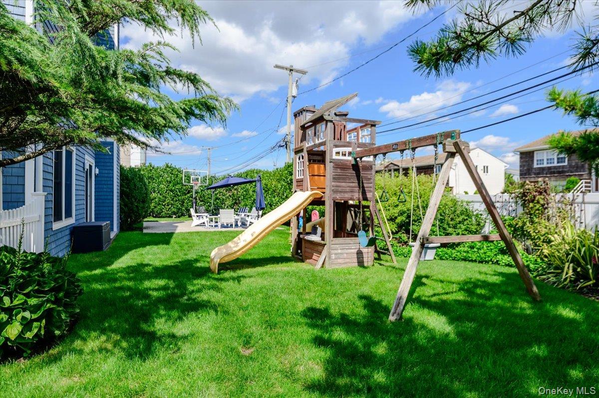 2064 Pacific Boulevard – For Sale photo 29