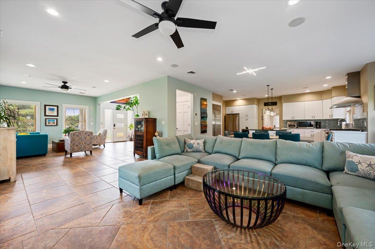 2064 Pacific Boulevard – For Sale photo 11