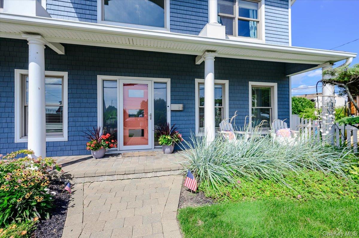 2064 Pacific Boulevard – For Sale photo 2