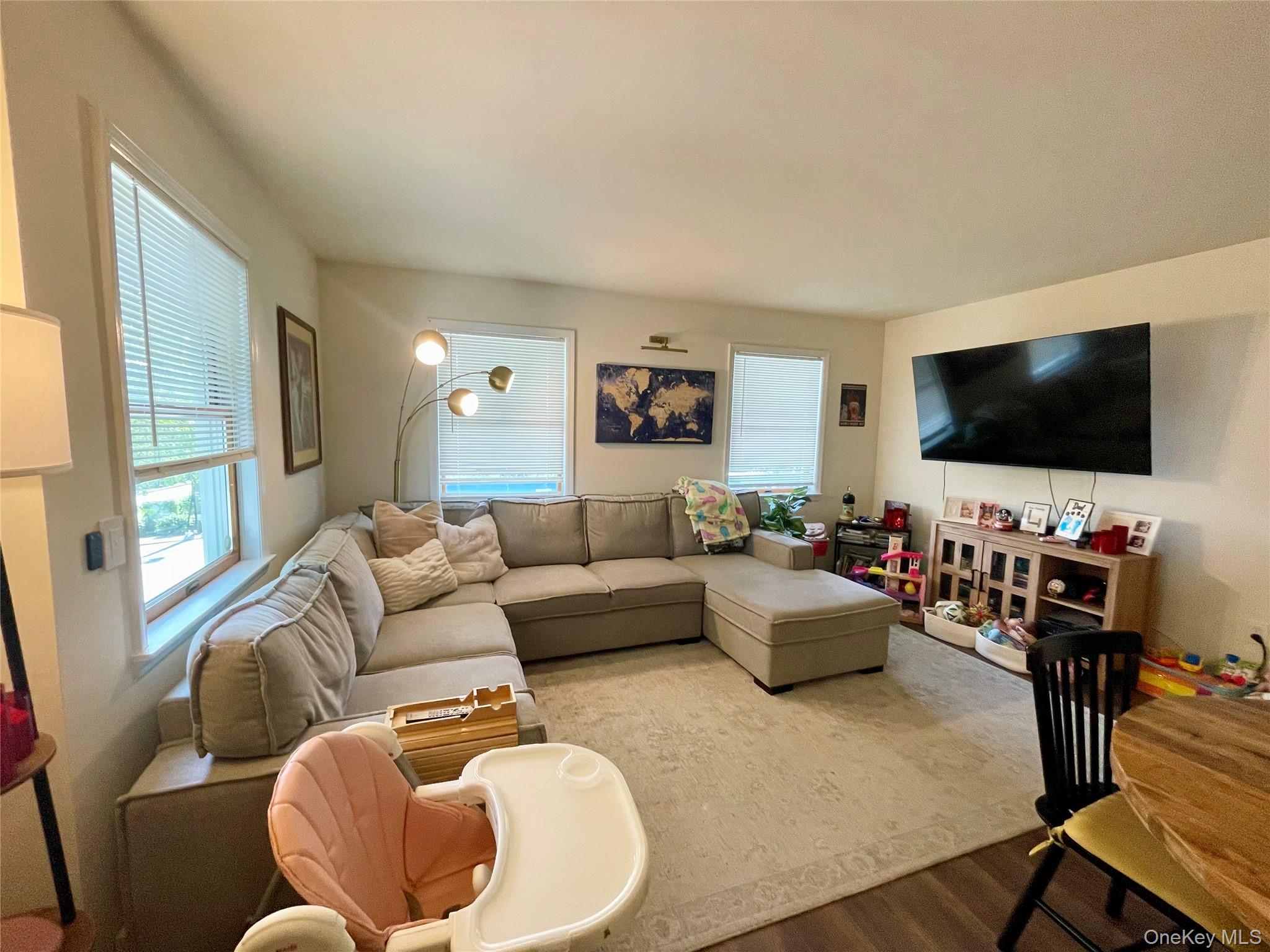 252 High Avenue, Unit 2 photo 3