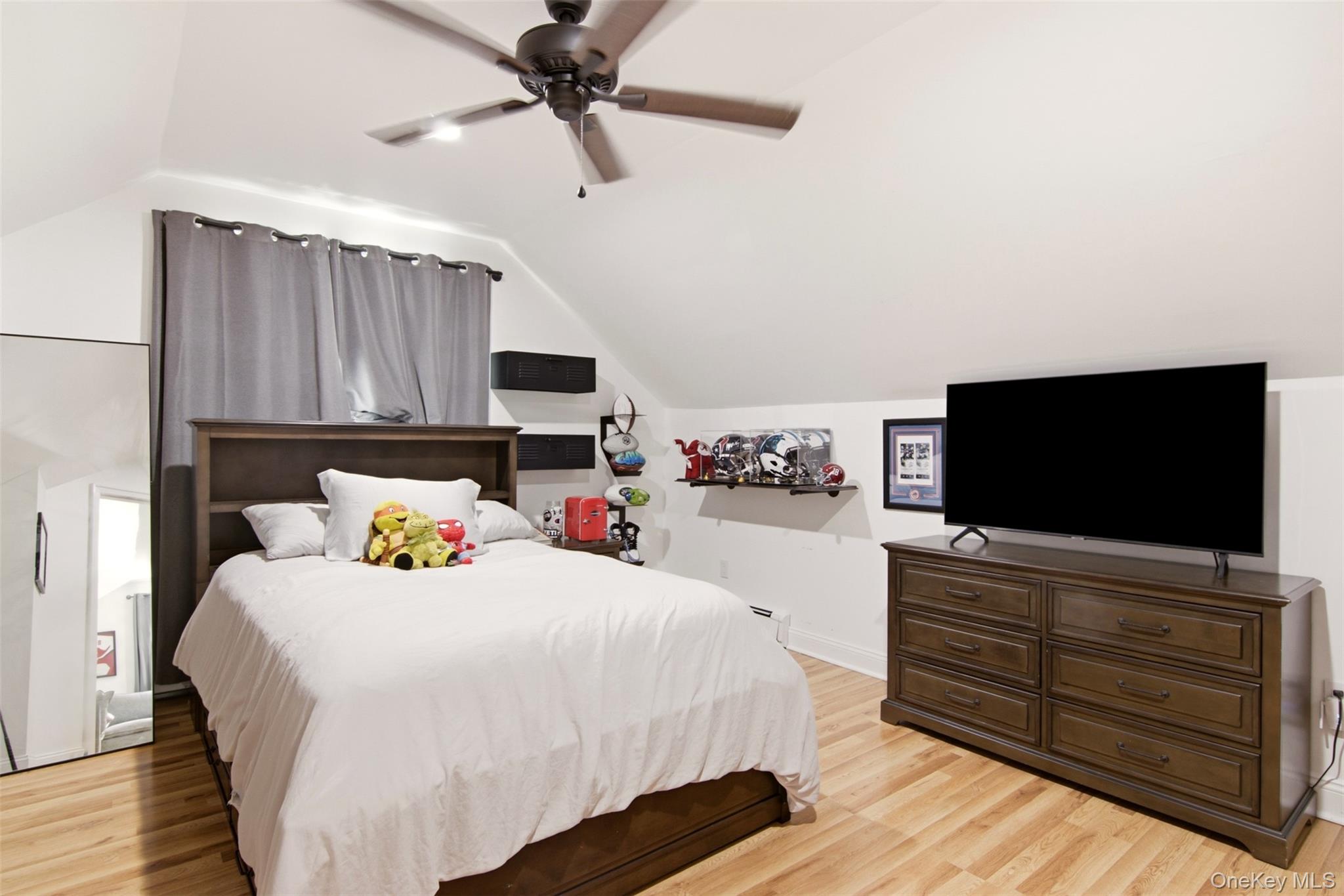 8 Glen Way – For Sale photo 27
