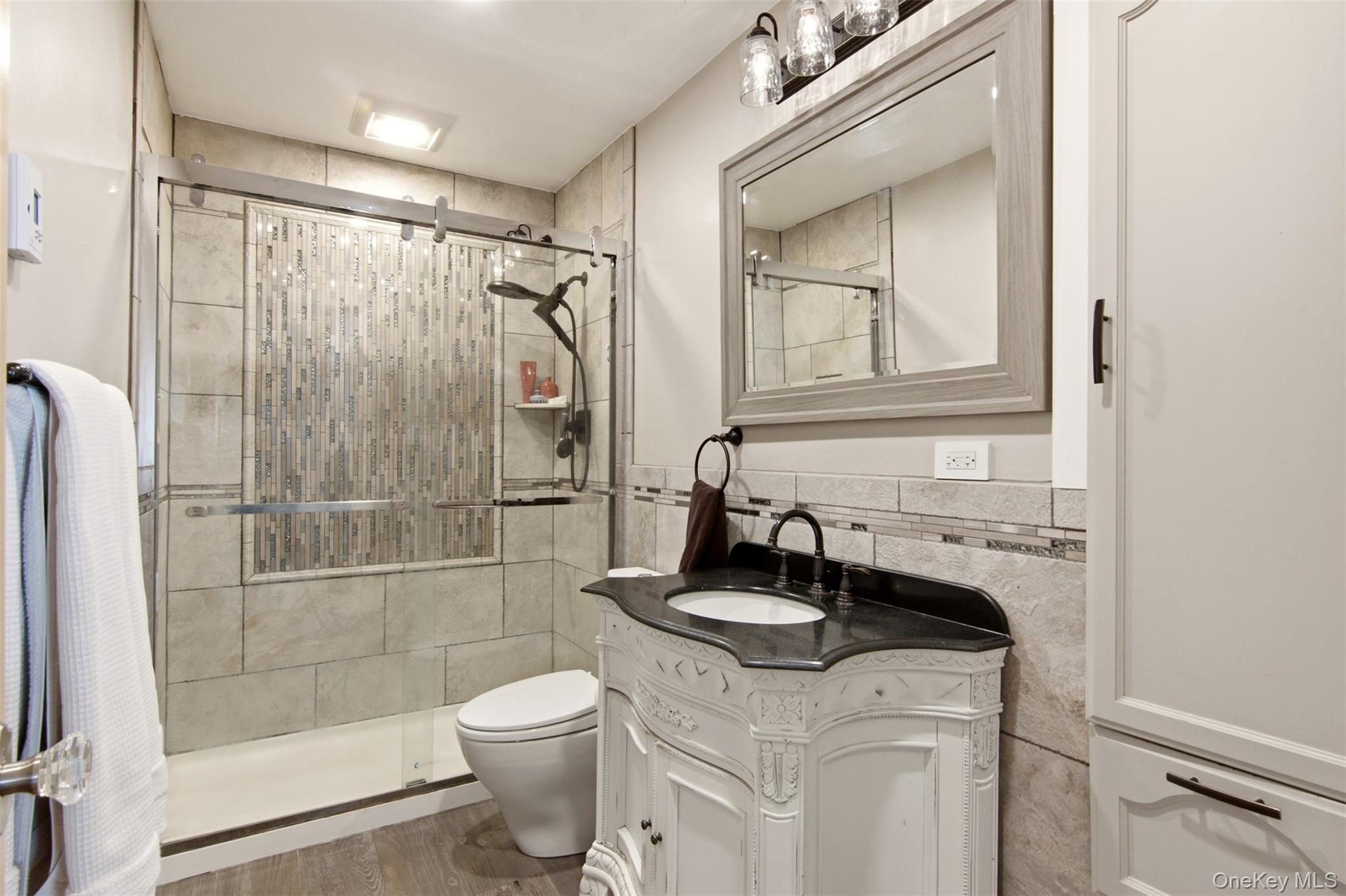 8 Glen Way – For Sale photo 22