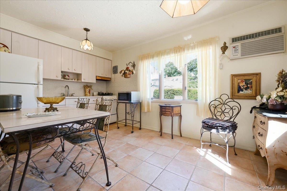 65 Riverside Avenue – For Sale photo 7