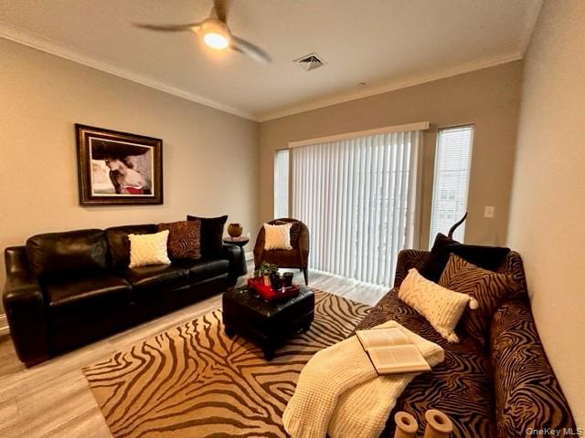 75 E Hoffman Avenue, Unit 3005 photo 12