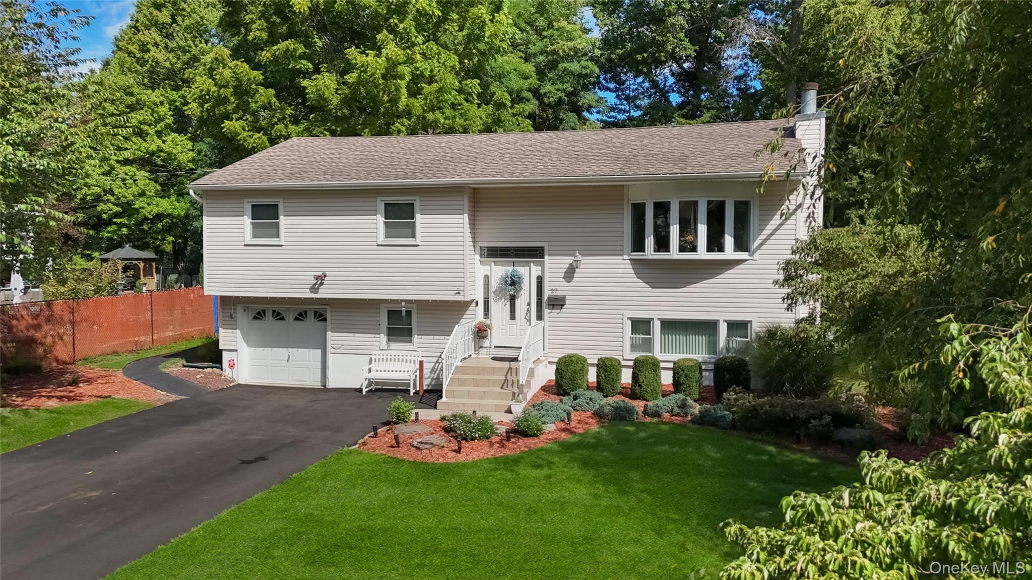 27 Will Rogers Lane – For Sale