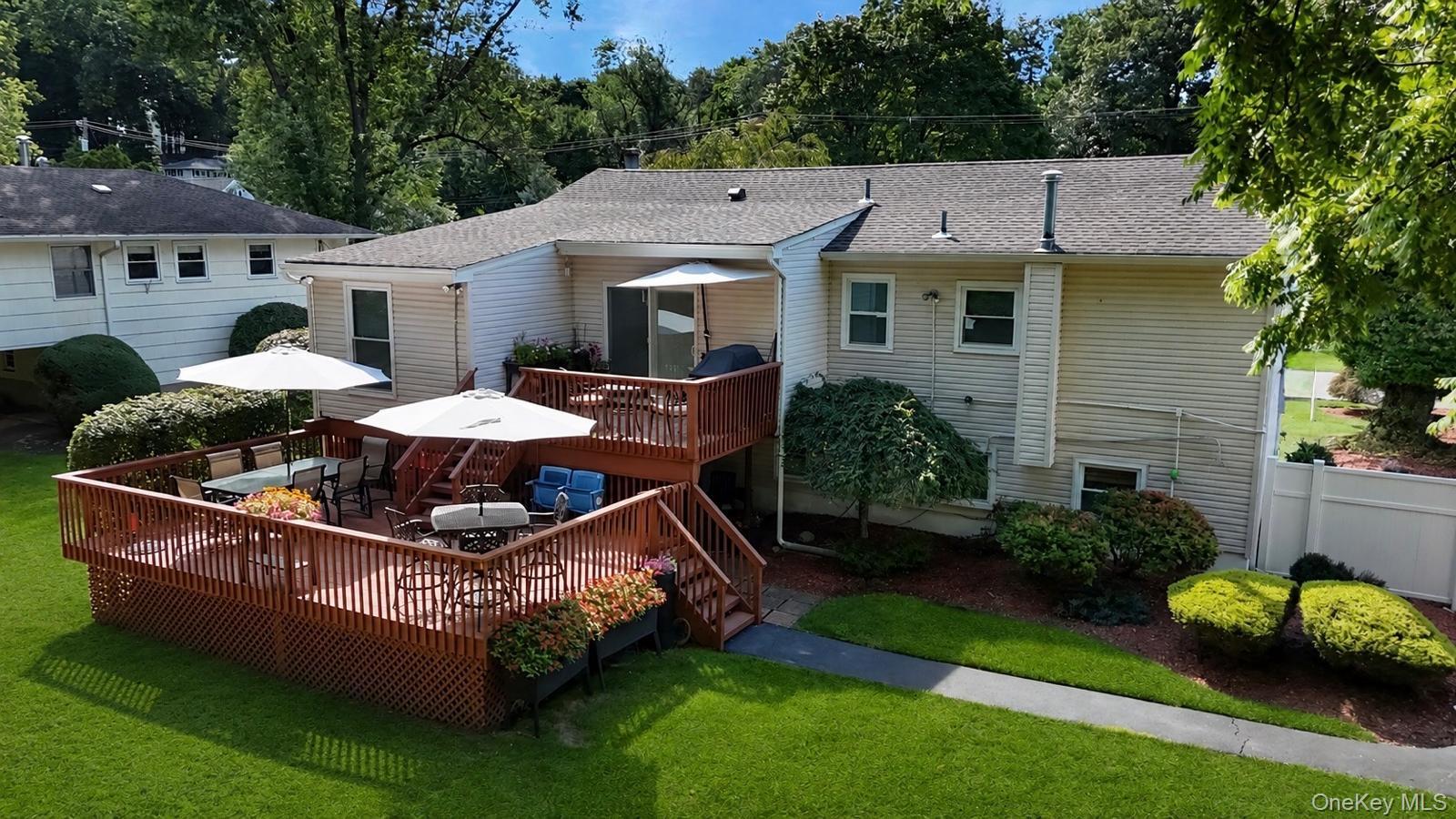 27 Will Rogers Lane – For Sale photo 21