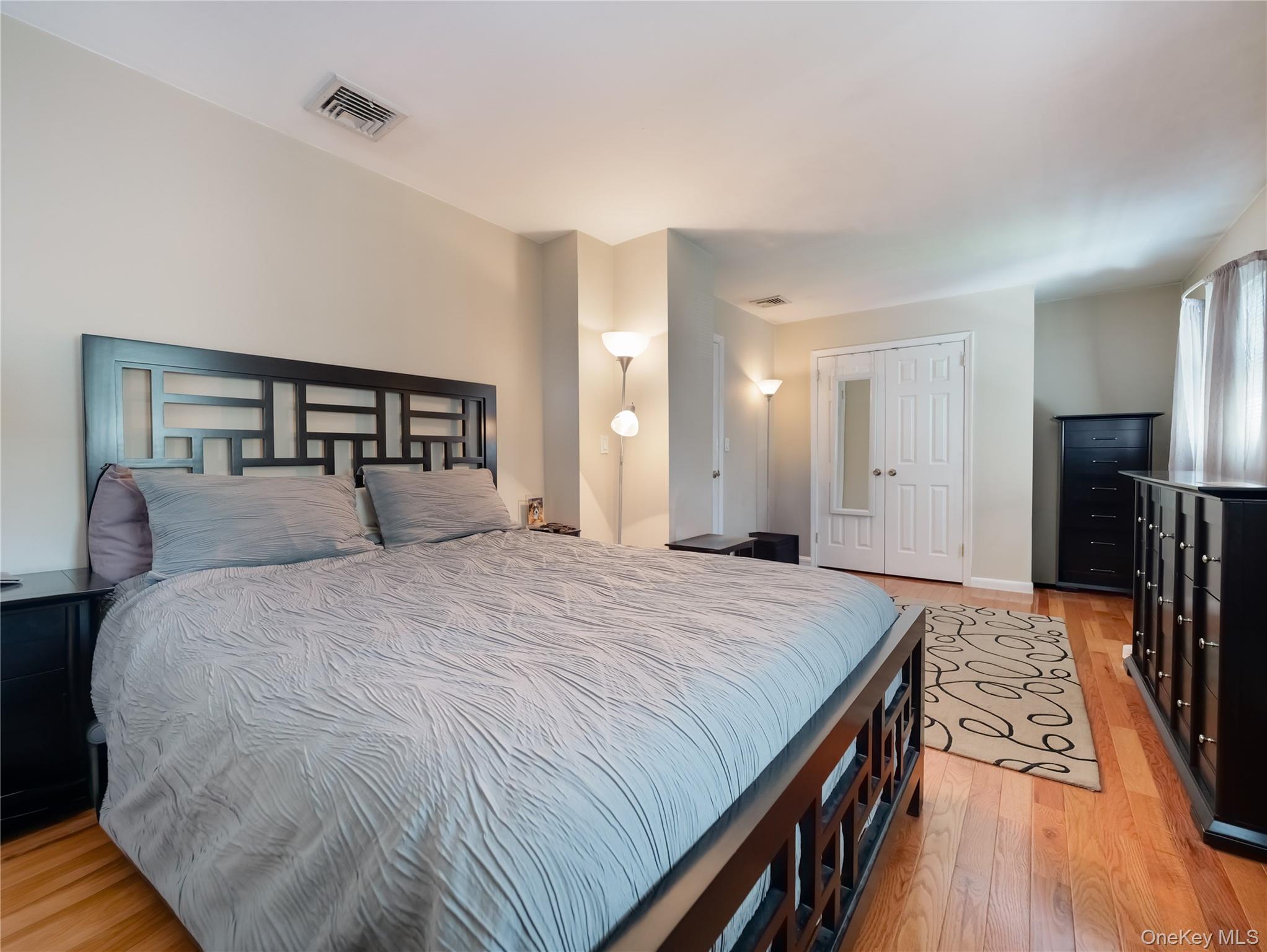 27 Will Rogers Lane – For Sale photo 13