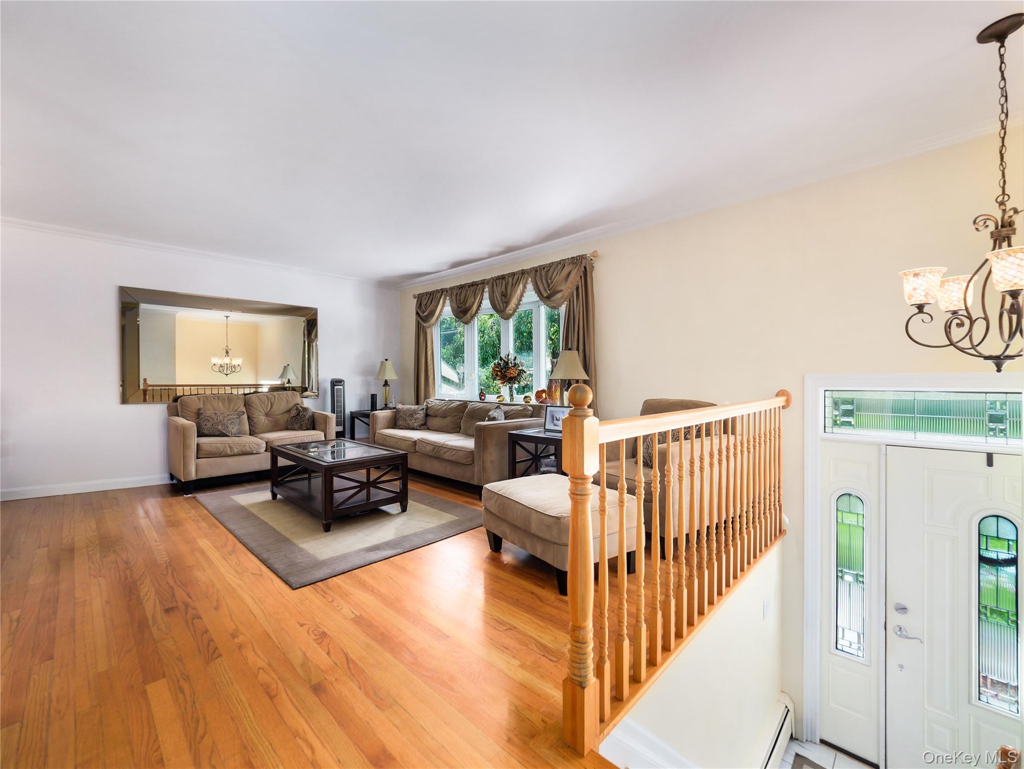 27 Will Rogers Lane – For Sale photo 9