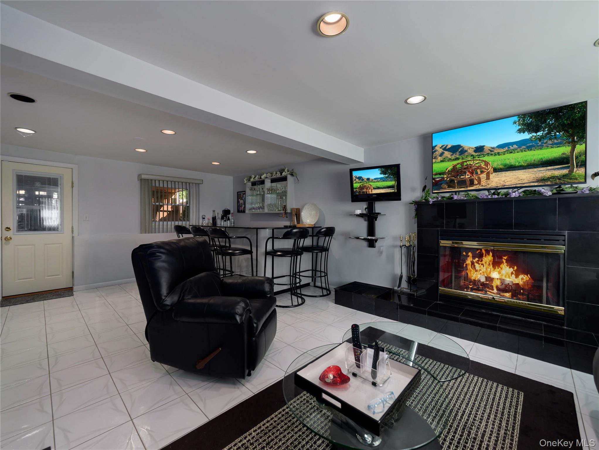 27 Will Rogers Lane – For Sale photo 19