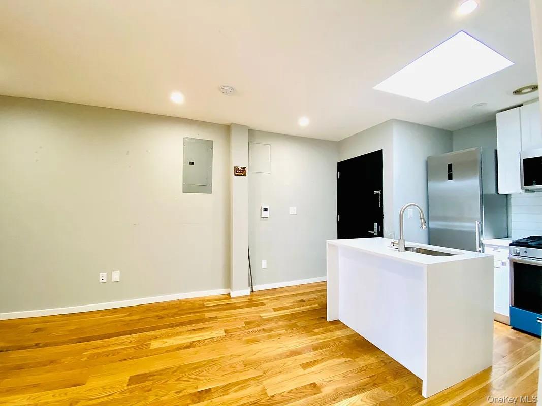 12615 Jamaica Avenue – For Sale photo 8