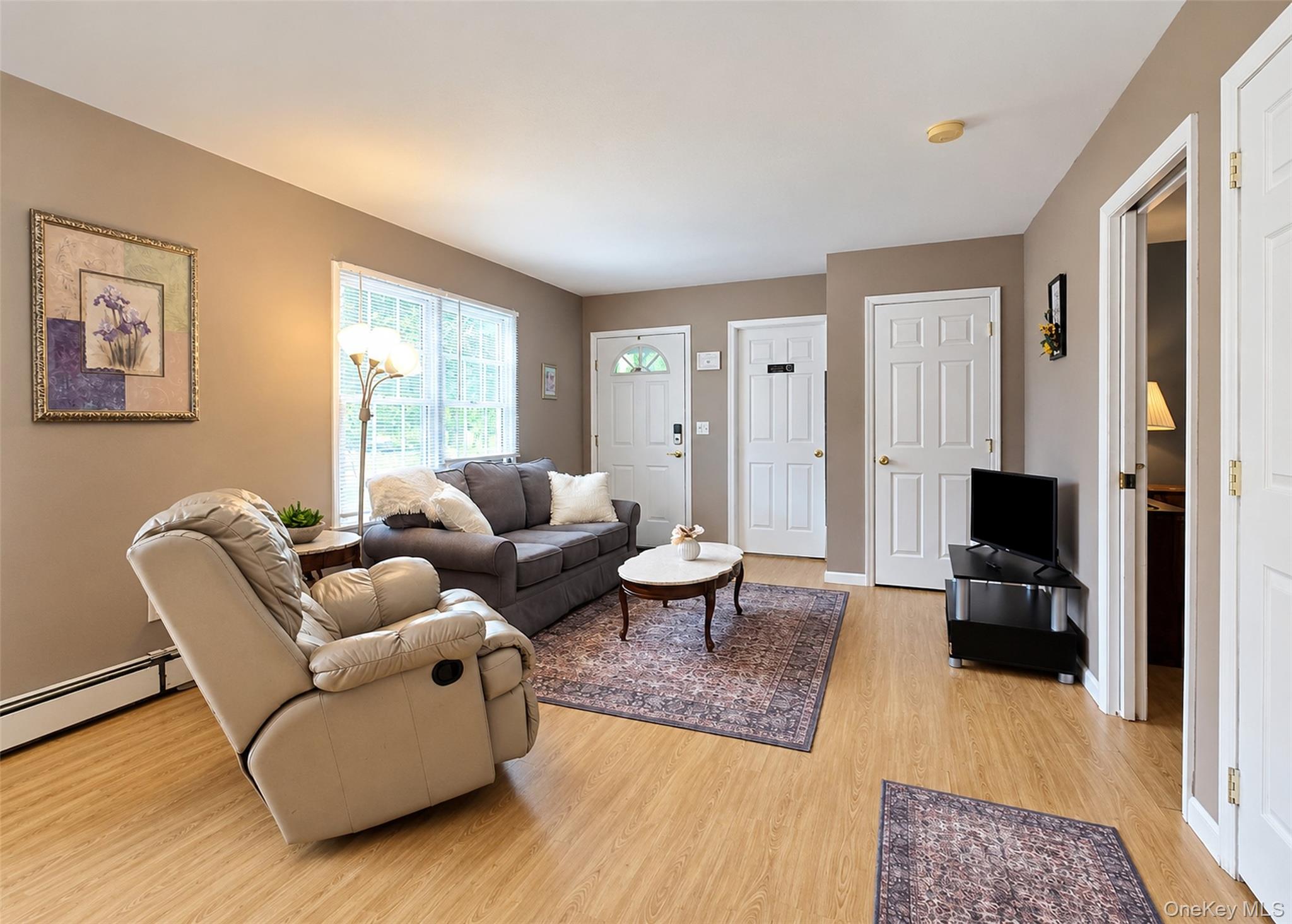 1 Lisa Lane – For Sale photo 18