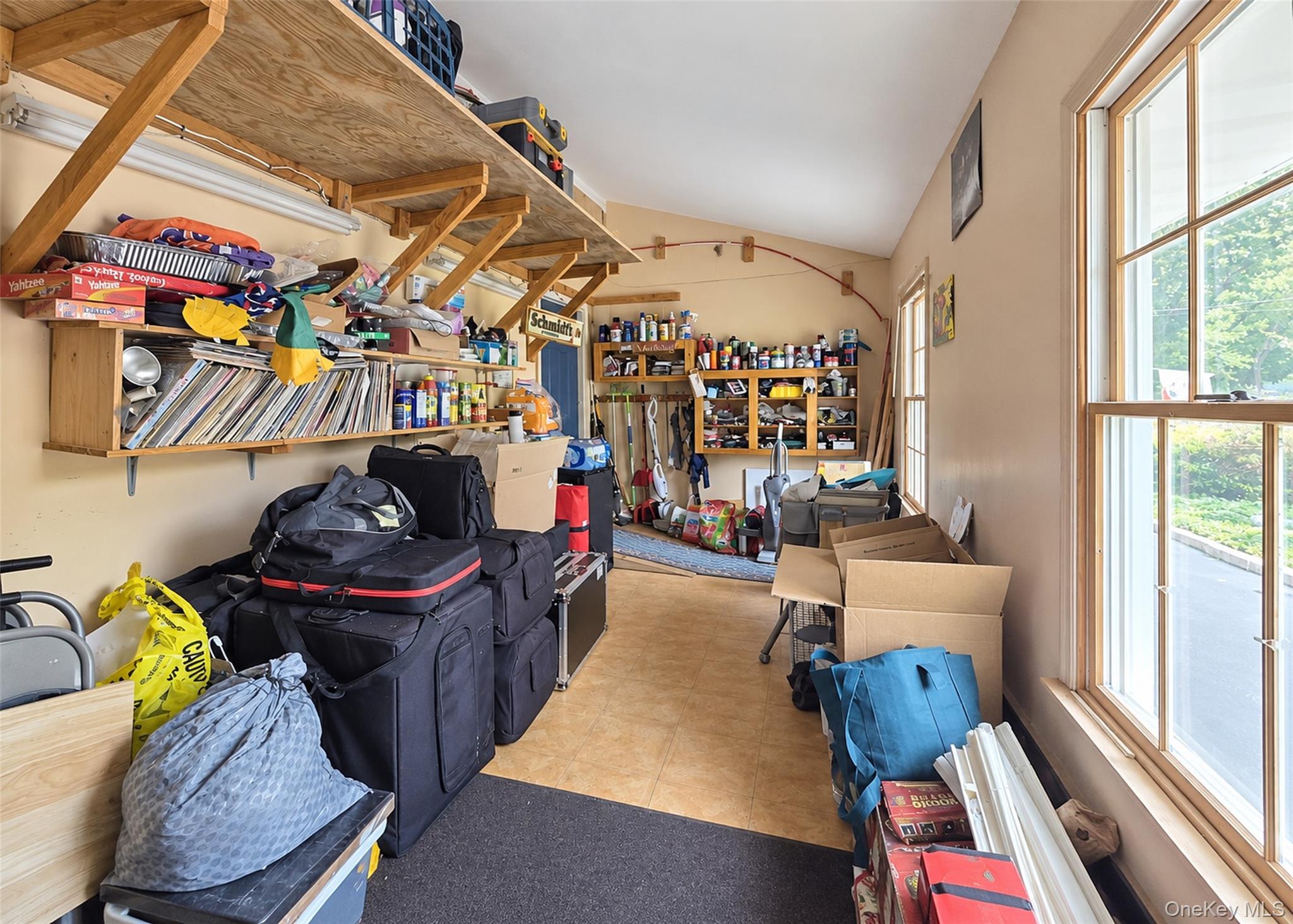 1 Lisa Lane – For Sale photo 25