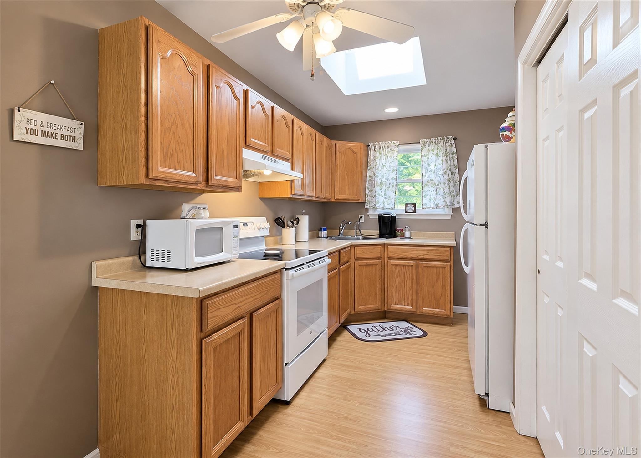 1 Lisa Lane – For Sale photo 22