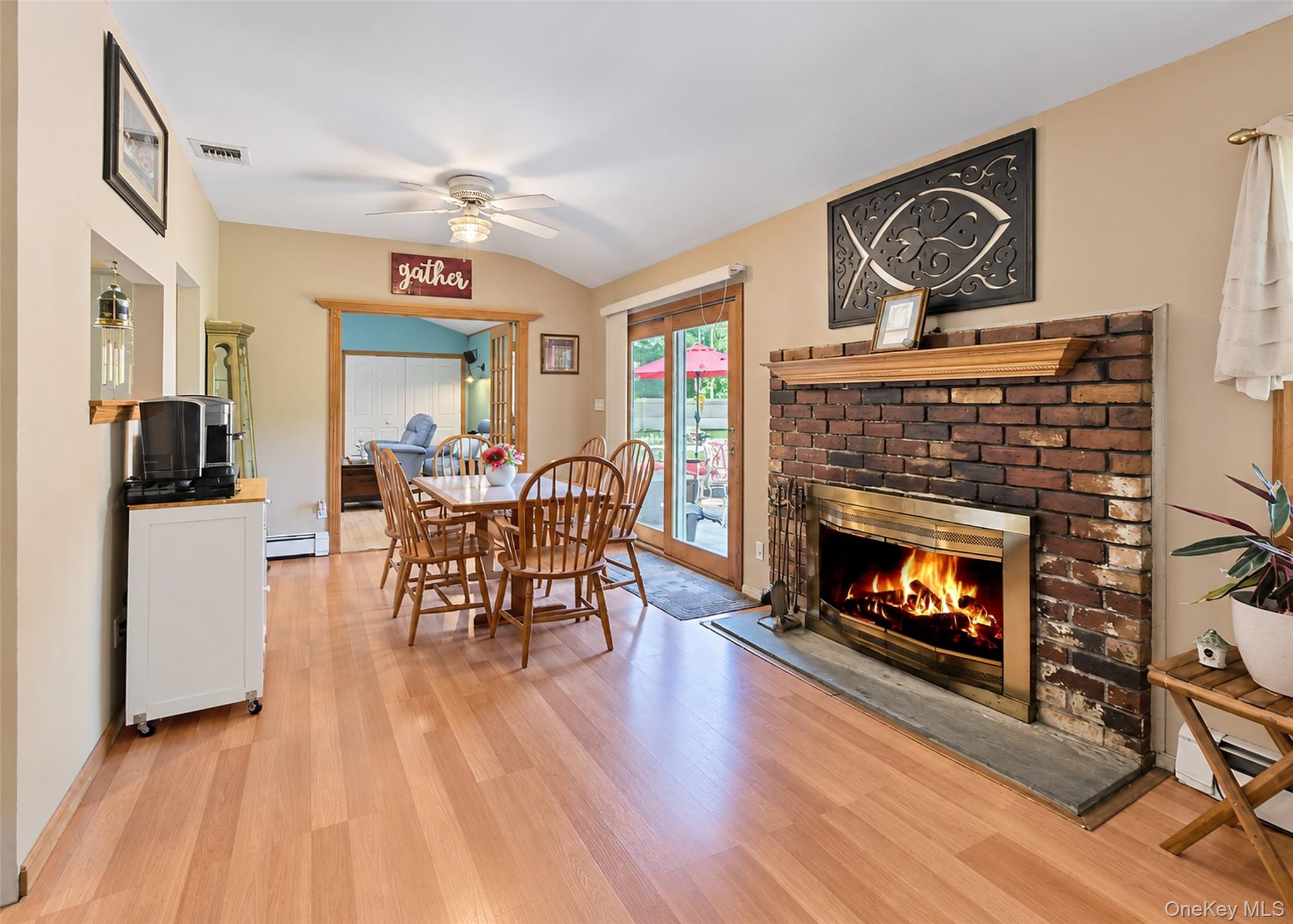 1 Lisa Lane – For Sale photo 4