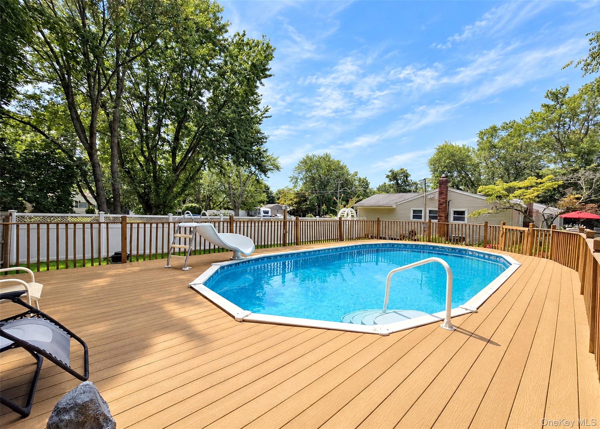 1 Lisa Lane – For Sale photo 32