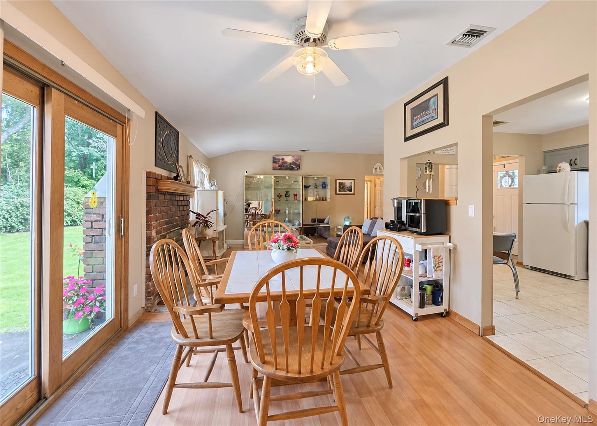 1 Lisa Lane – For Sale photo 5