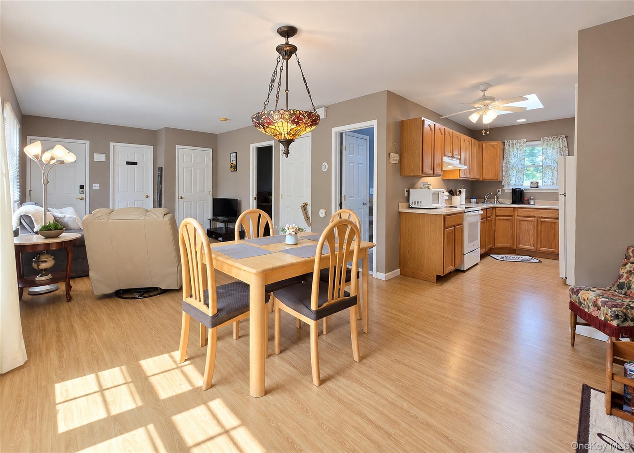 1 Lisa Lane – For Sale photo 21