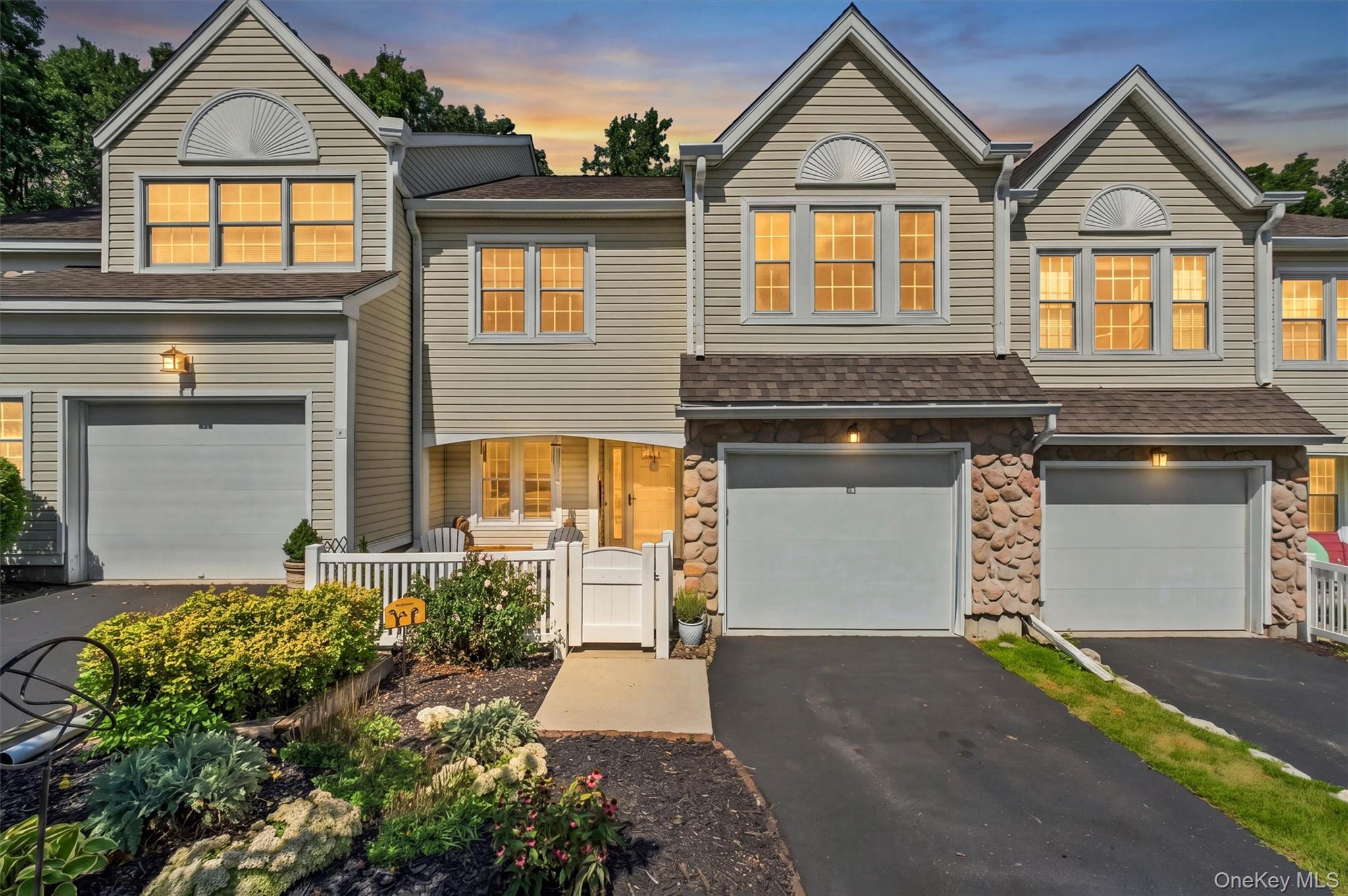 6 N Cambridge Court – For Sale
