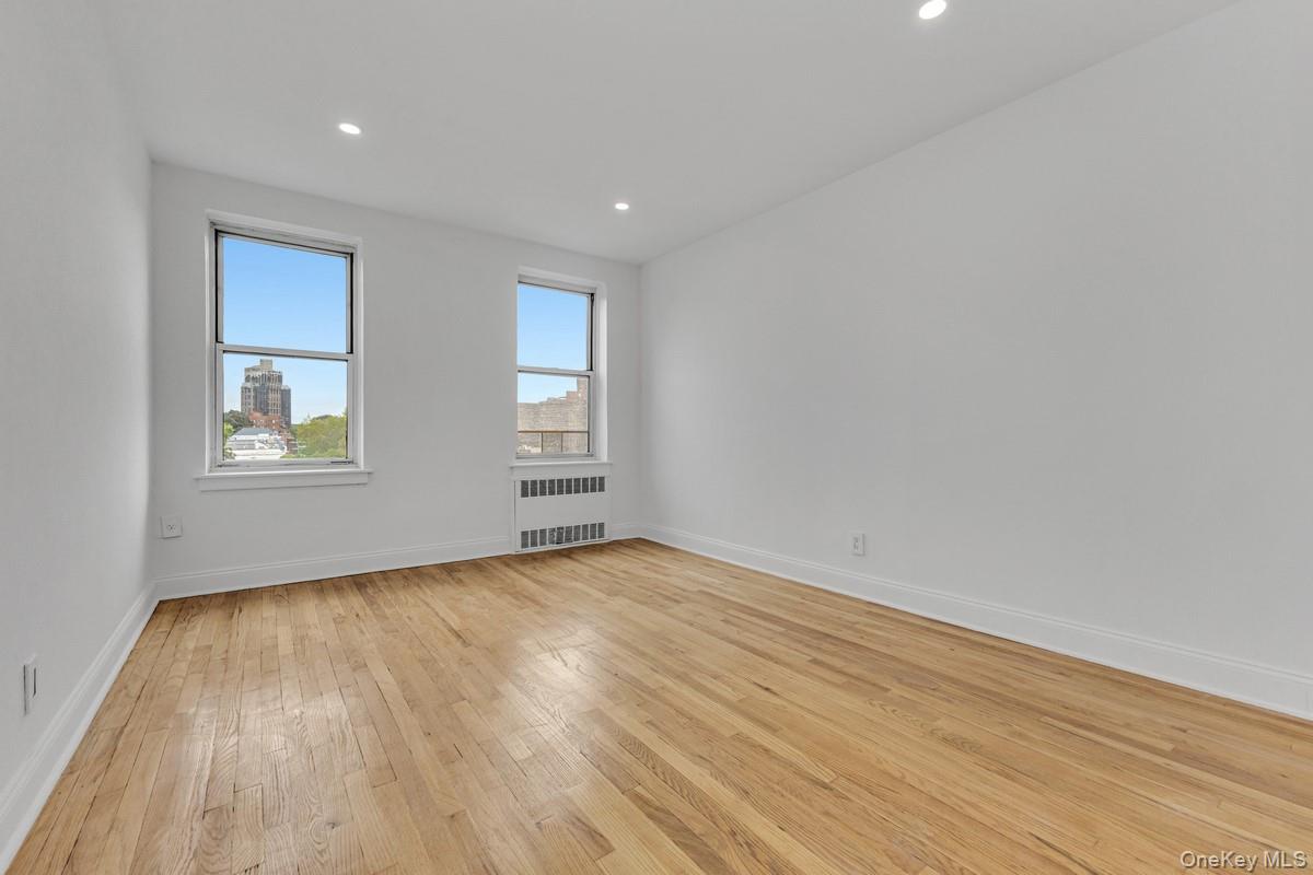 65-35 Yellowstone . Boulevard, Unit 6F photo 4