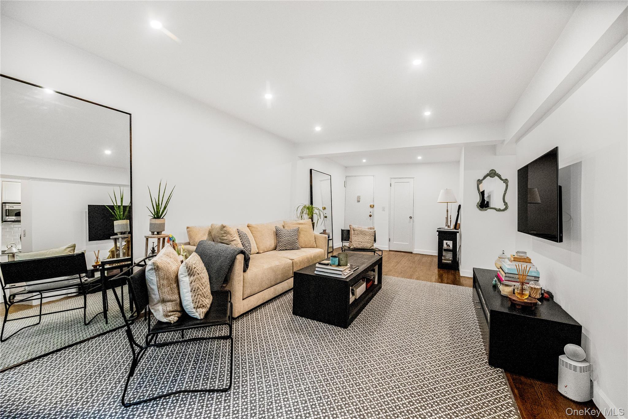 2390 Palisade Avenue, Unit 2B photo 14