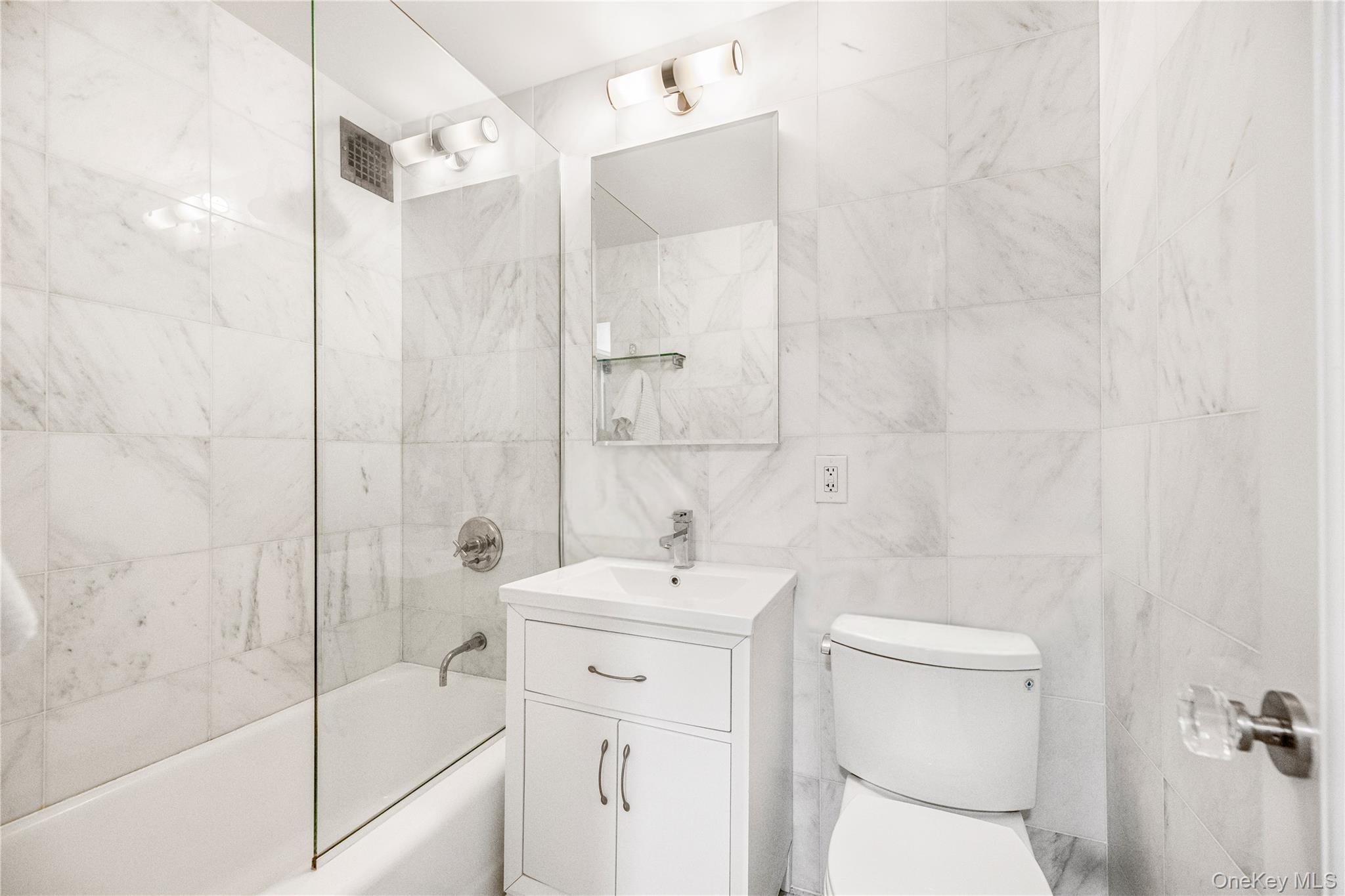 2390 Palisade Avenue, Unit 2B photo 12