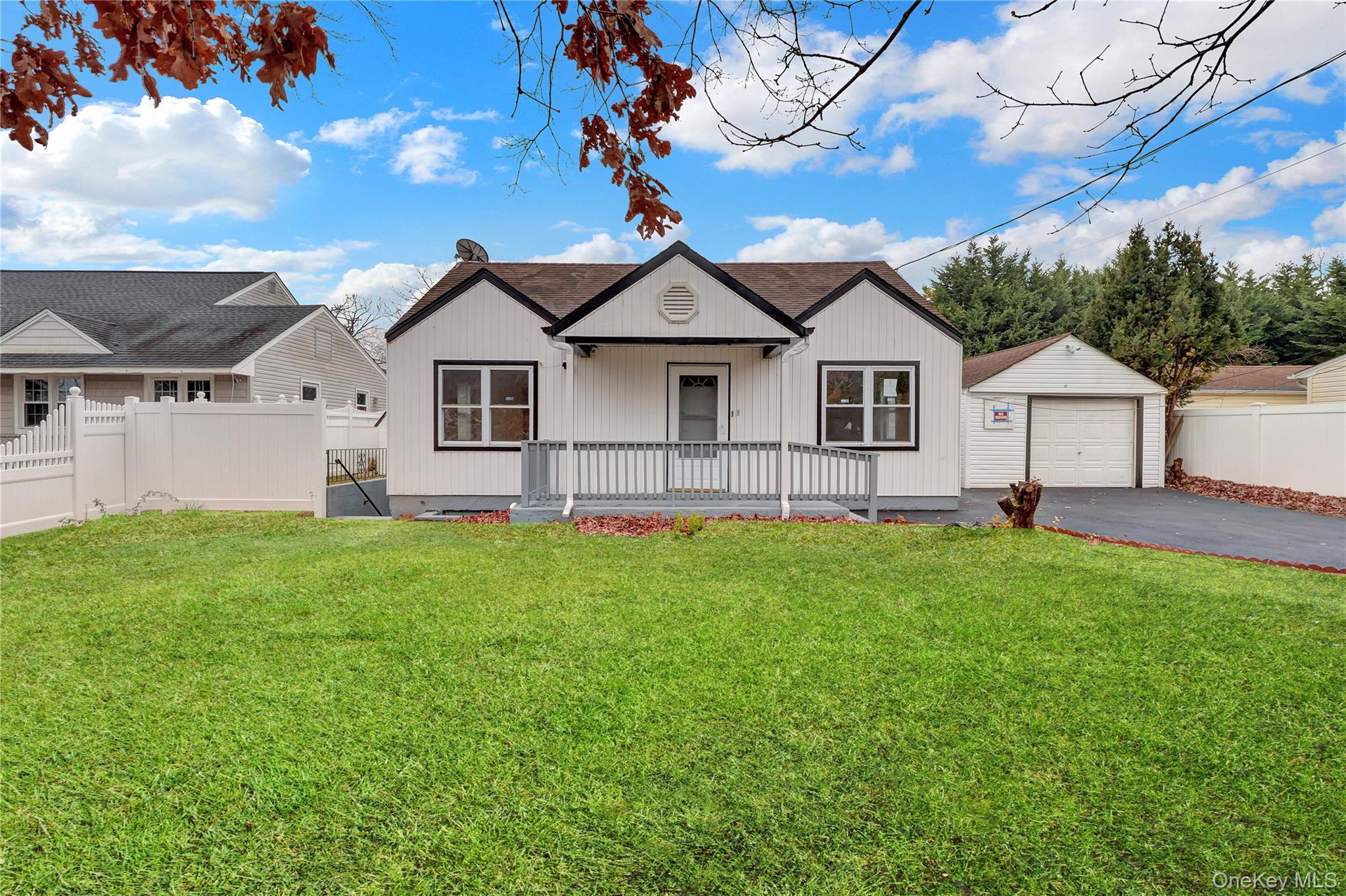 12 Carlls Path – For Sale photo 4