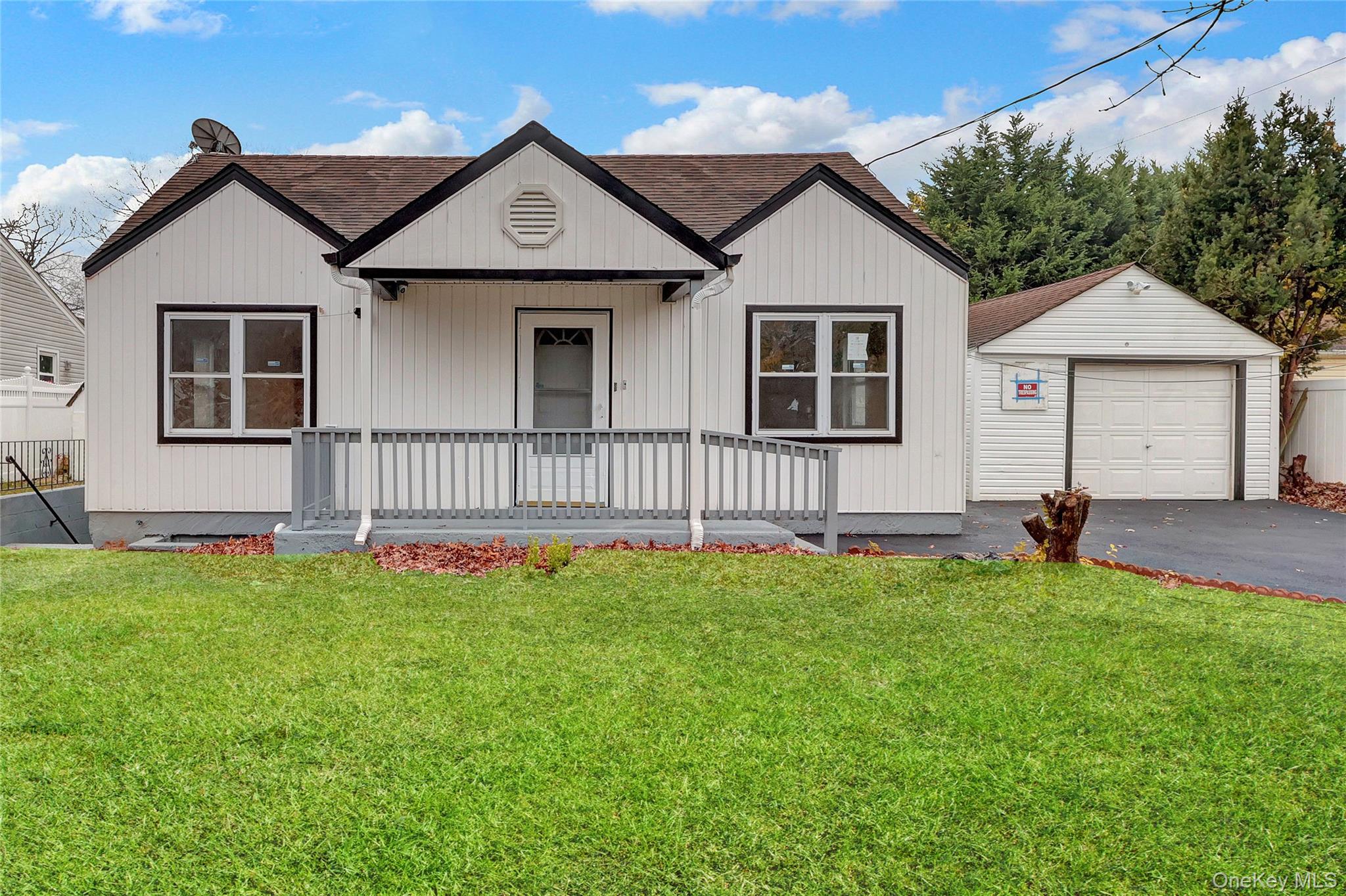12 Carlls Path – For Sale photo 3