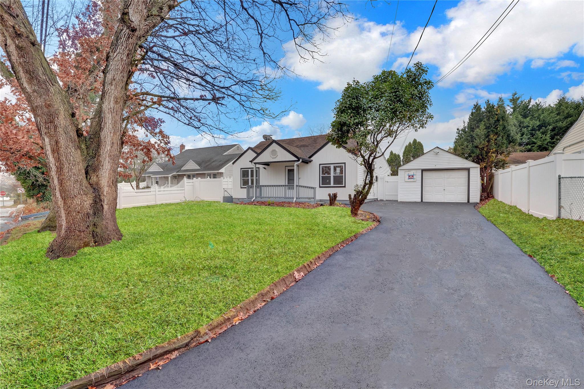 12 Carlls Path – For Sale photo 2
