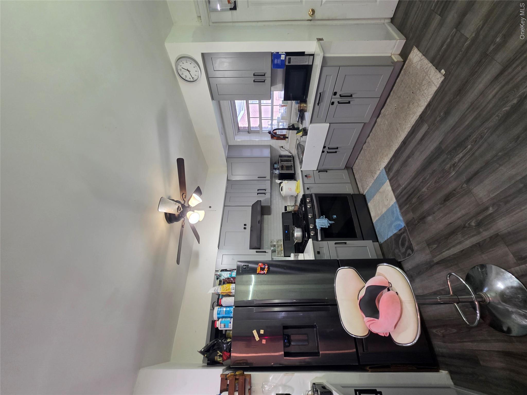 2570 Pearsall Avenue – For Sale photo 4
