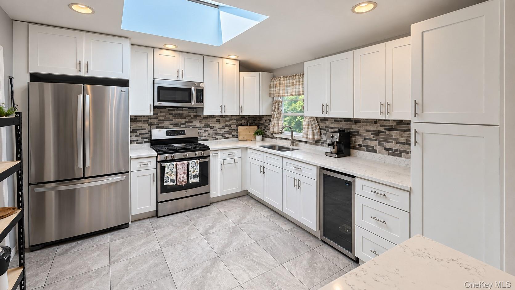 28 Pike Place – For Sale photo 8