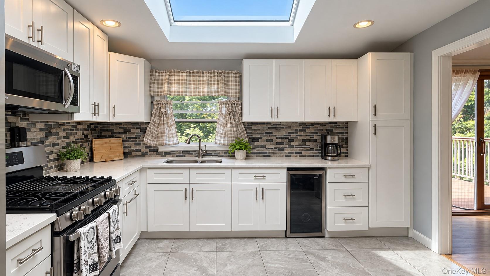 28 Pike Place – For Sale photo 9