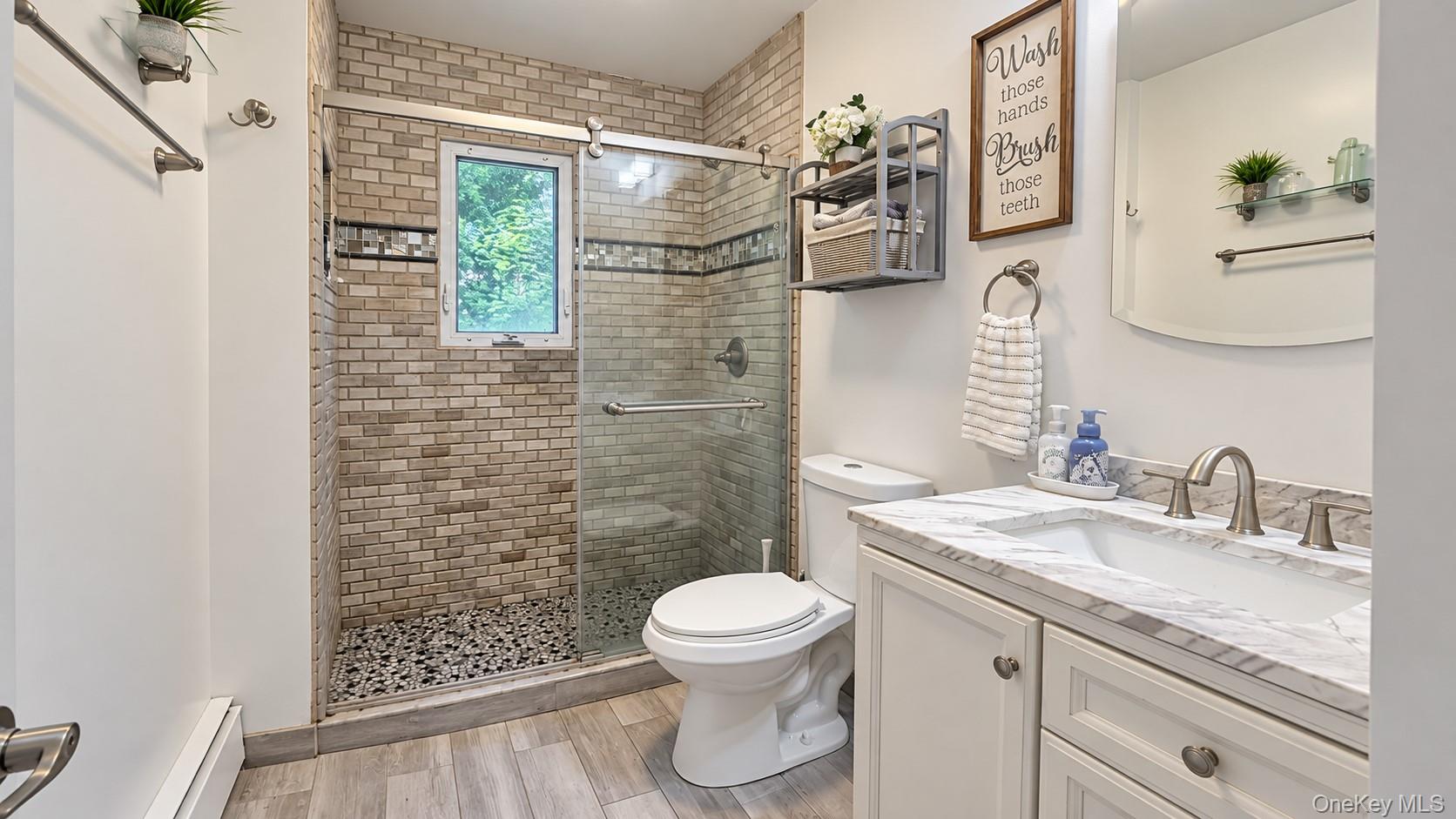 28 Pike Place – For Sale photo 10