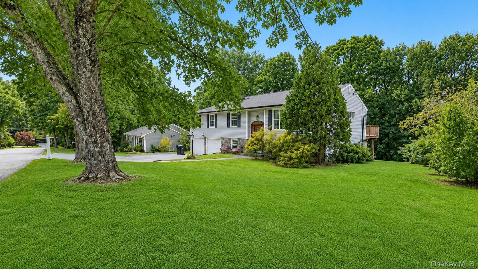 28 Pike Place – For Sale photo 35