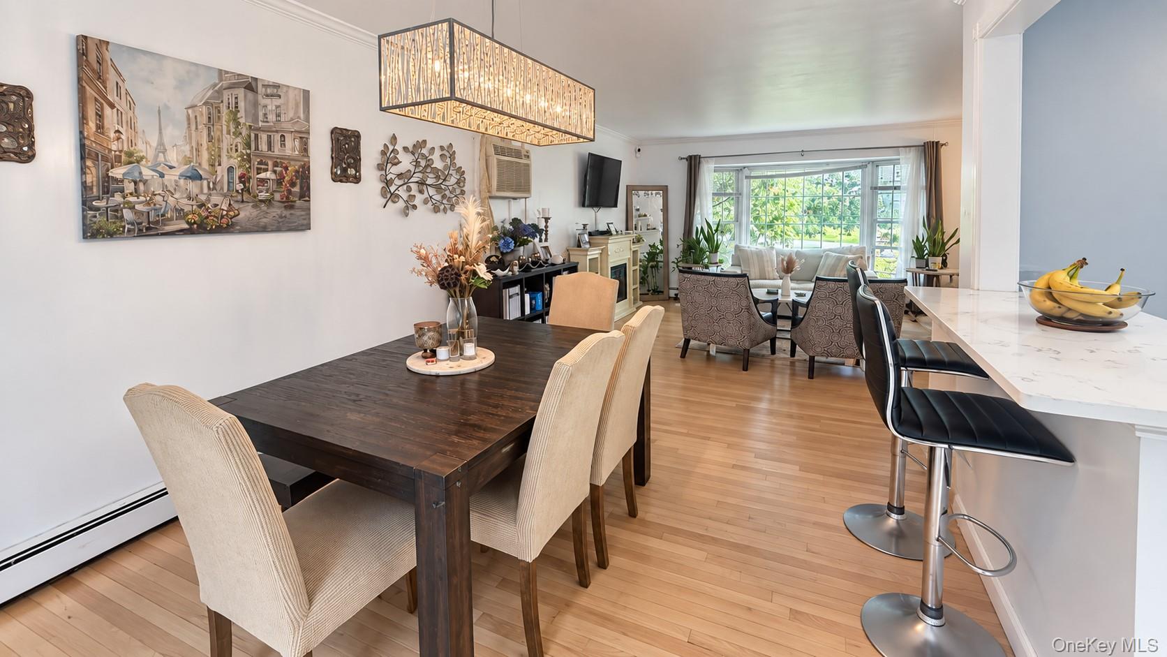 28 Pike Place – For Sale photo 7