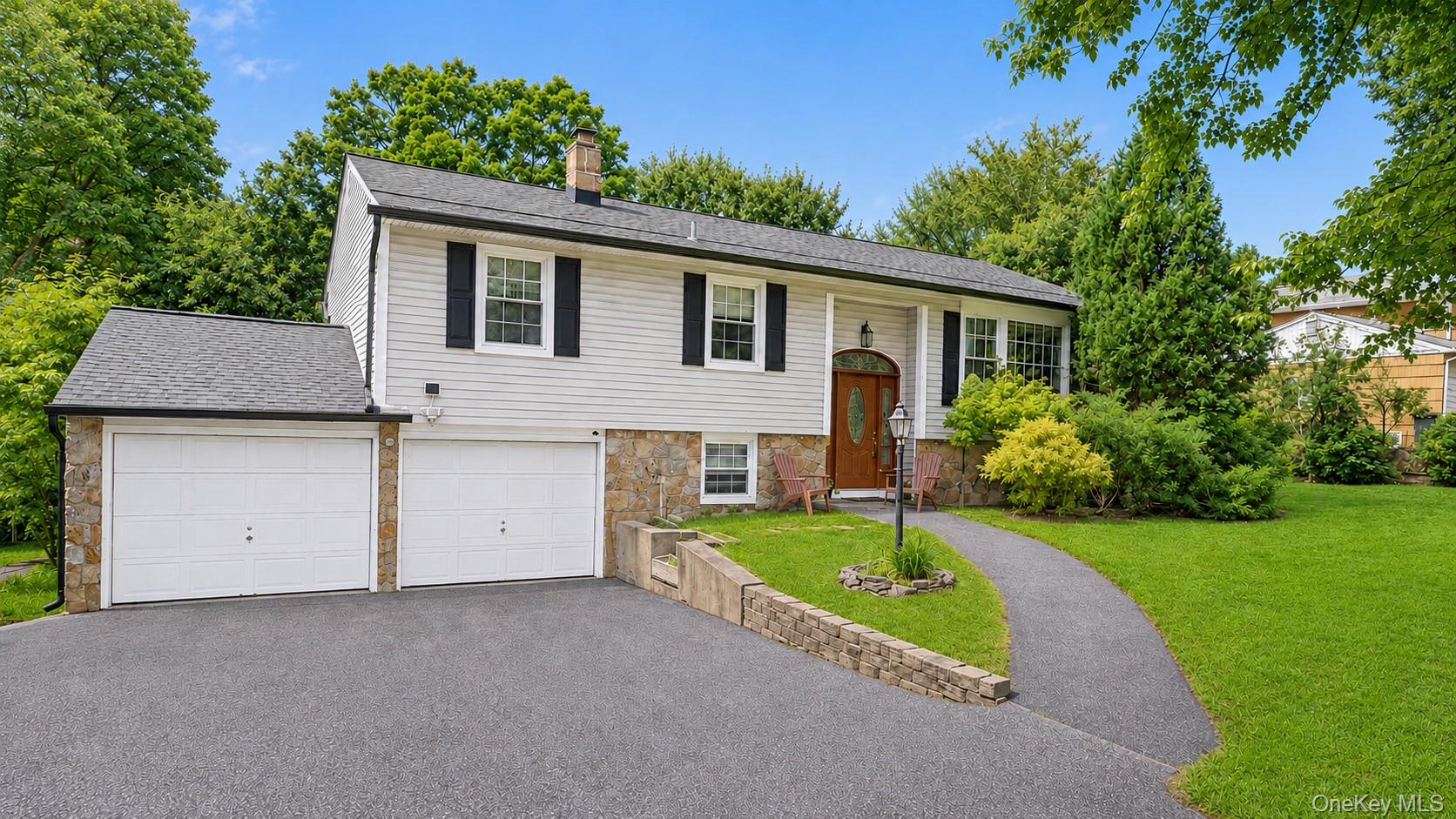 28 Pike Place – For Sale
