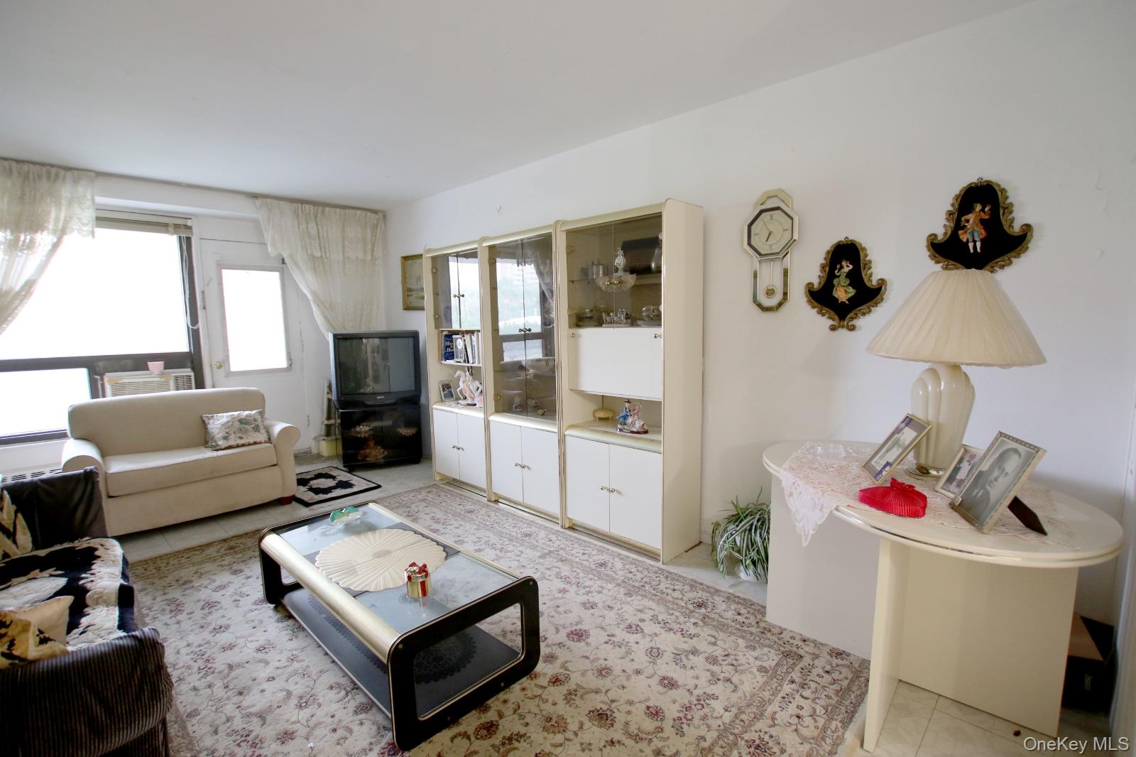 61-45 98th Street, Unit 2C photo 5
