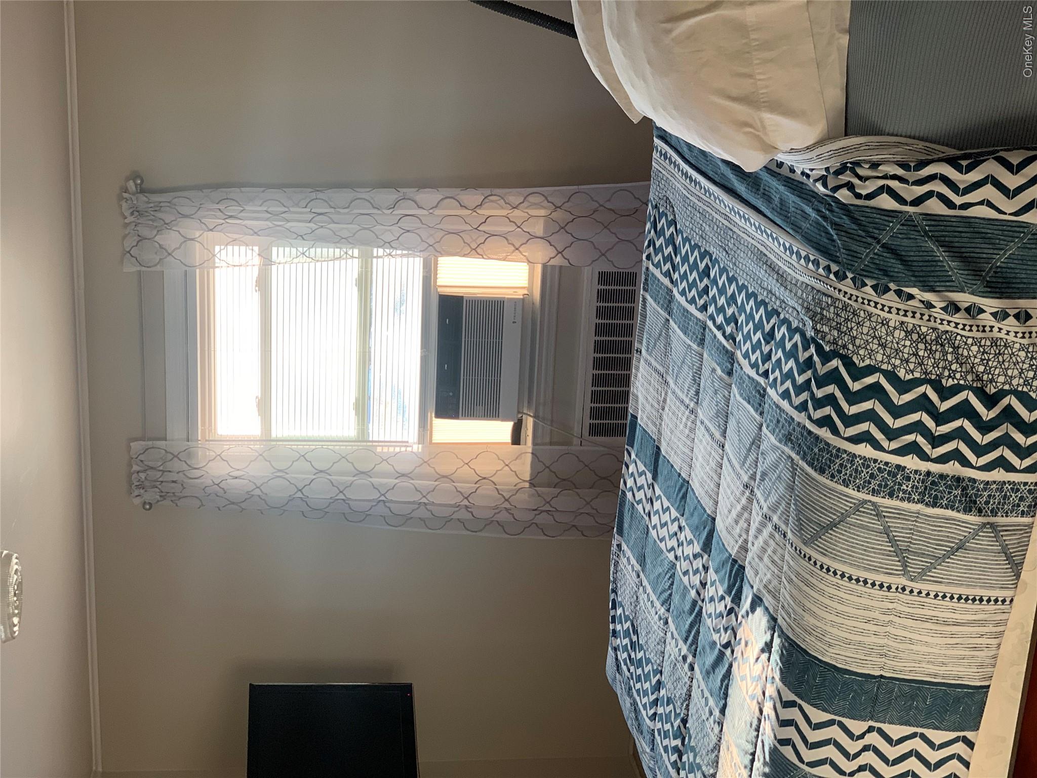 570 E Broadway, Unit 2A photo 5