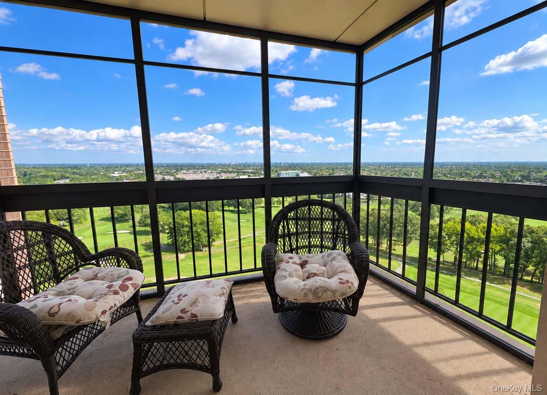 27010 Grand Central Parkway, Unit 18E photo 23