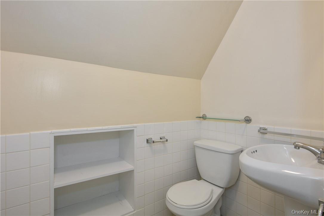 270 W 261 Street, Unit 3rd floor photo 6