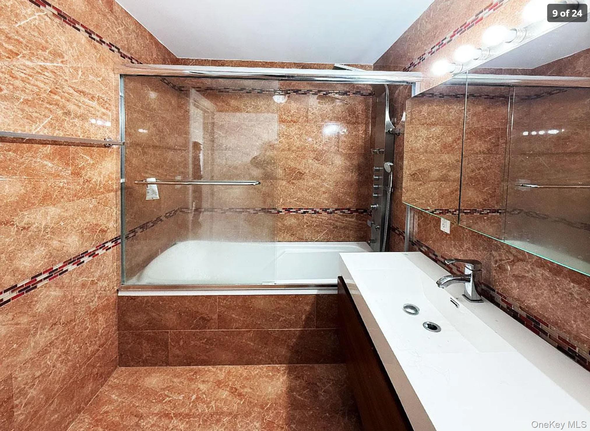 63-36 99 Street, Unit 4h photo 8
