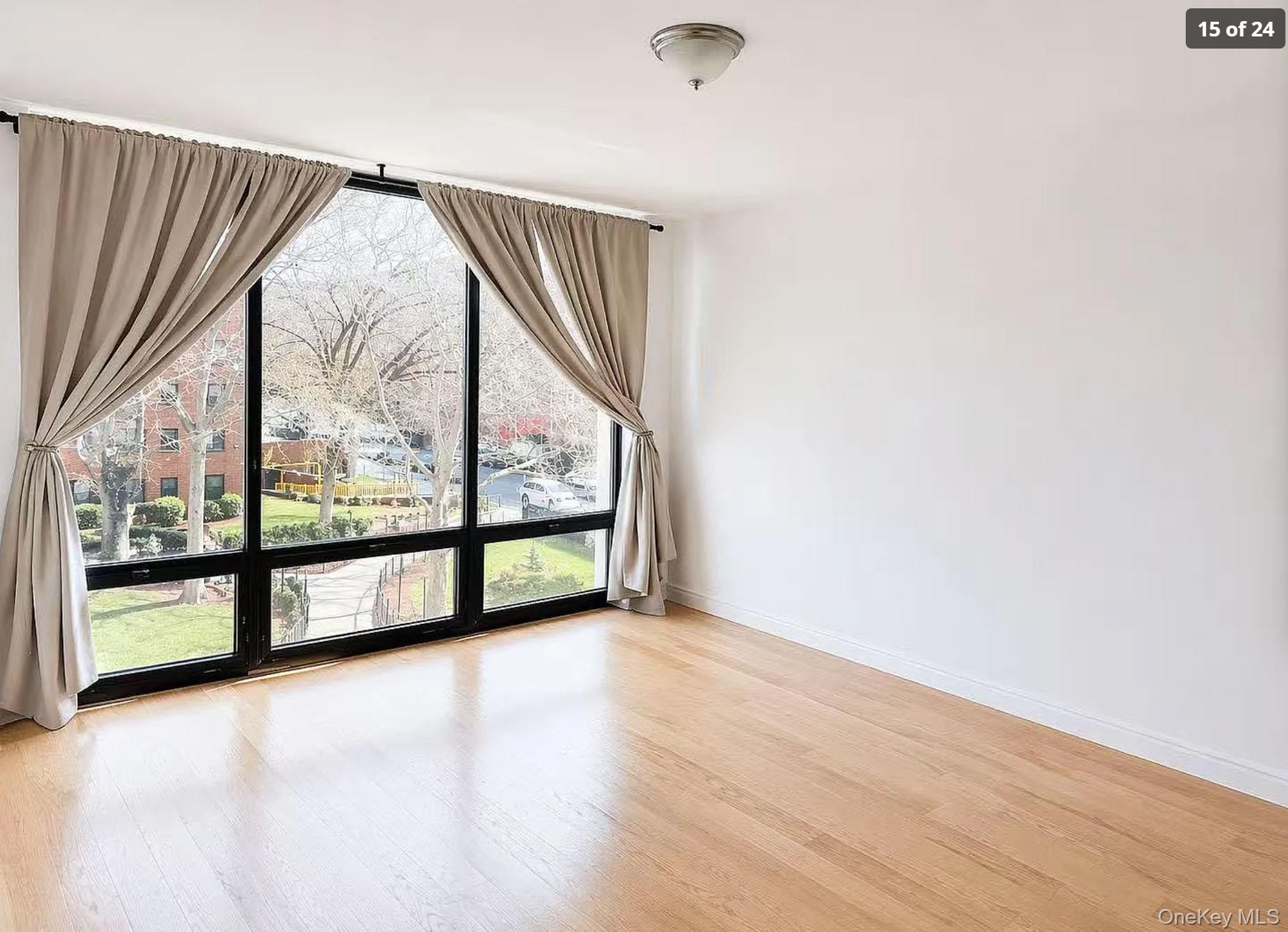 63-36 99 Street, Unit 4h photo 11