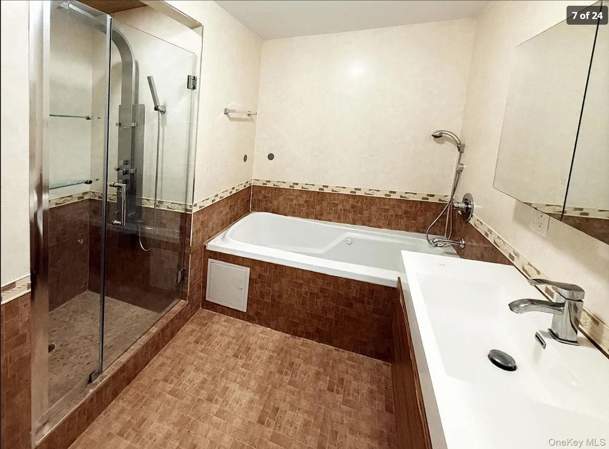 63-36 99 Street, Unit 4h photo 6