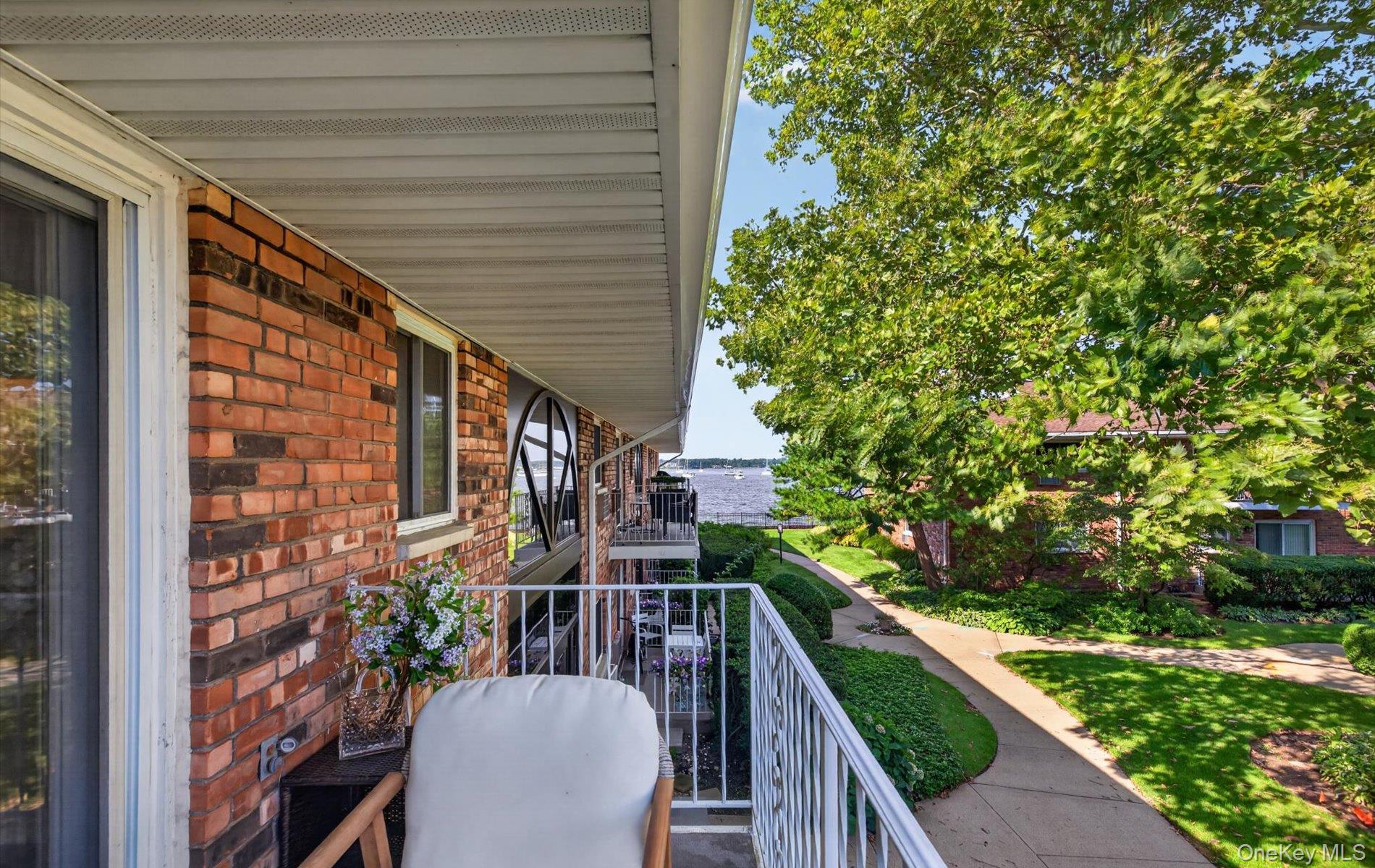1 Toms Point Lane, Unit 17E photo 12